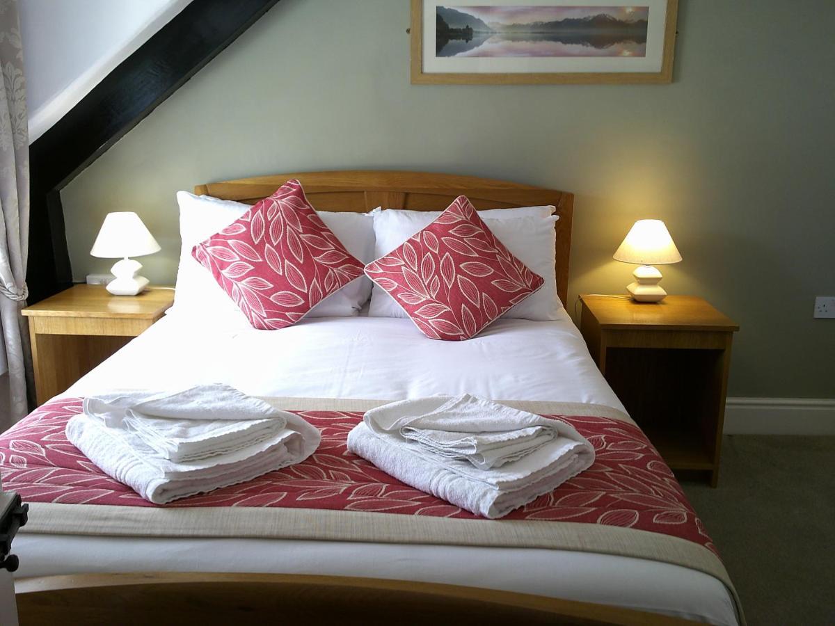 The Crown Hotel คอร์เวน ภายนอก รูปภาพ